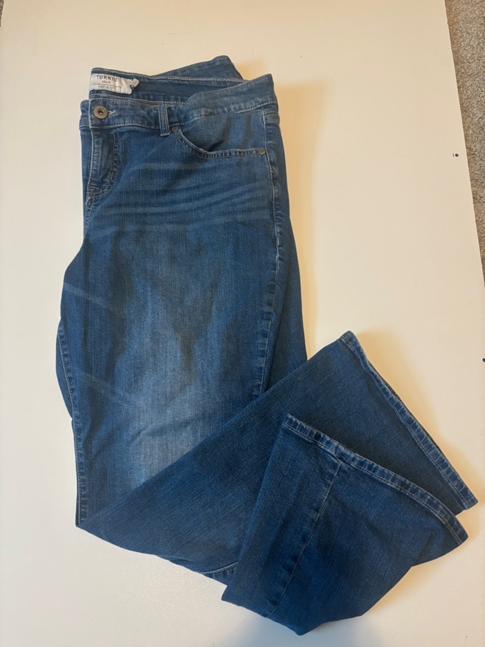 torrid slim boot first at fit medium wash blue bootcut jeans 18 S